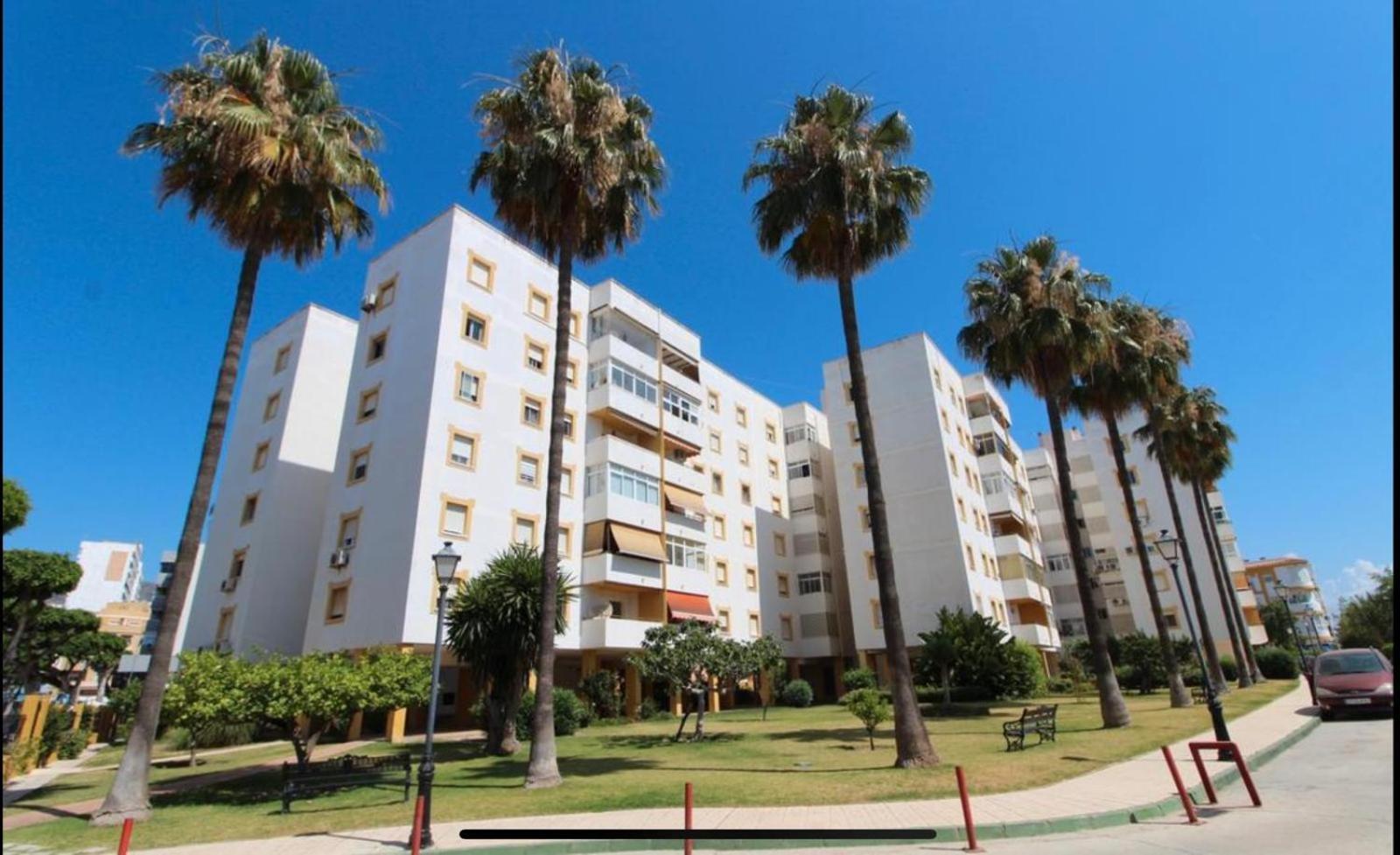 Nomad Malaga - Chic Apartament Center Torremolinos Luaran gambar